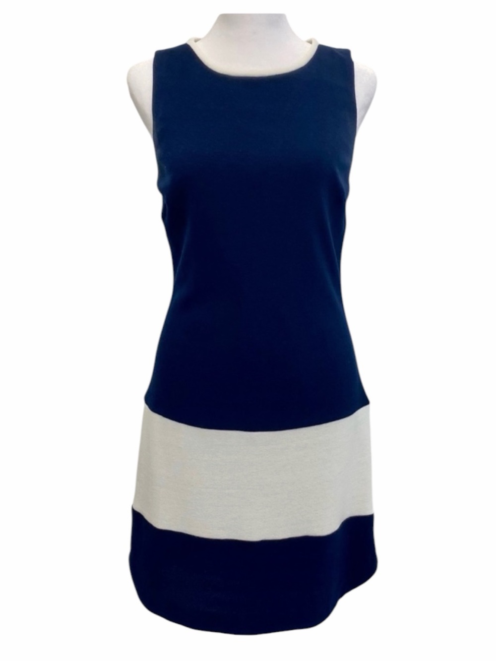 Trina Turk NWOT Navy Blue and White Colorblock  Sleeveless Shift Dress. Size 8. - Picture 14 of 15